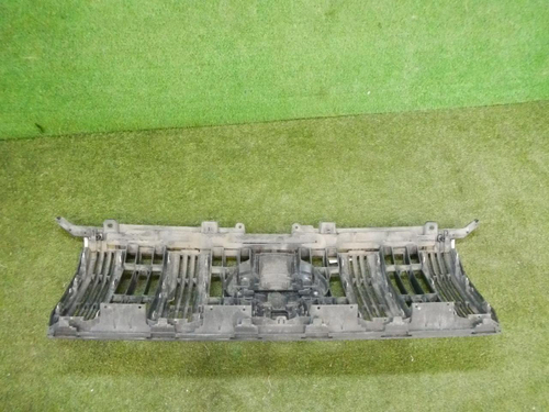 Решетка радиатора Toyota Land Cruiser Prado 150 (2017-н.в.)