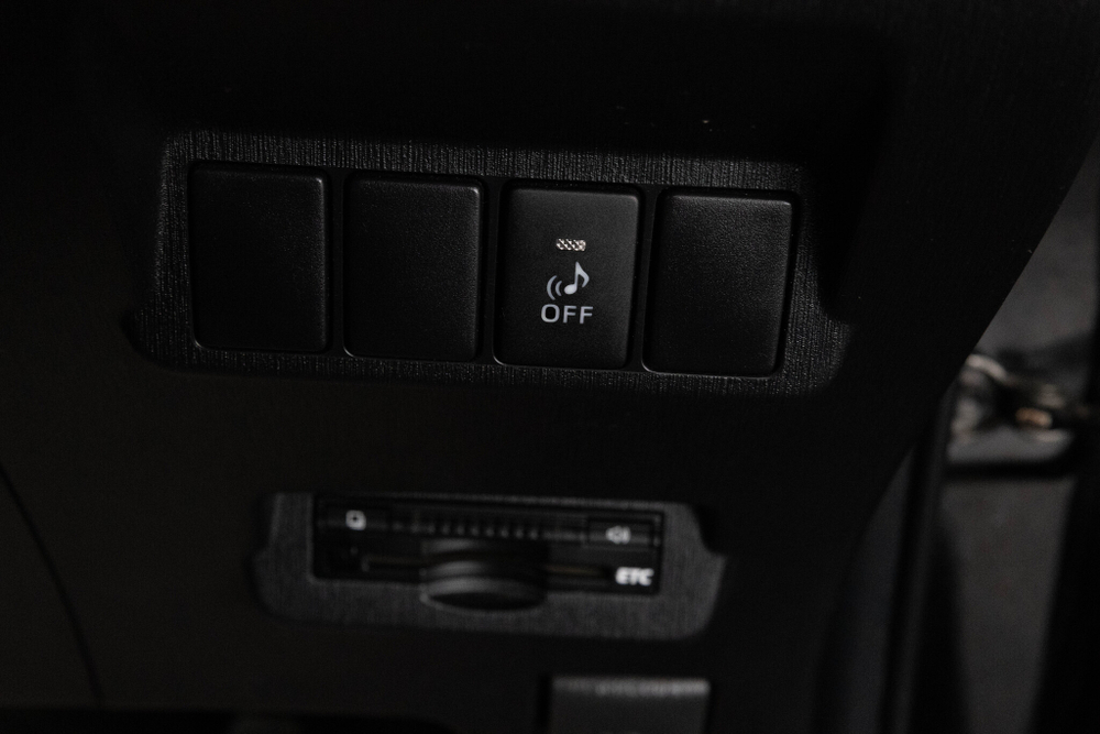Toyota Prius Alpha, 2016 год