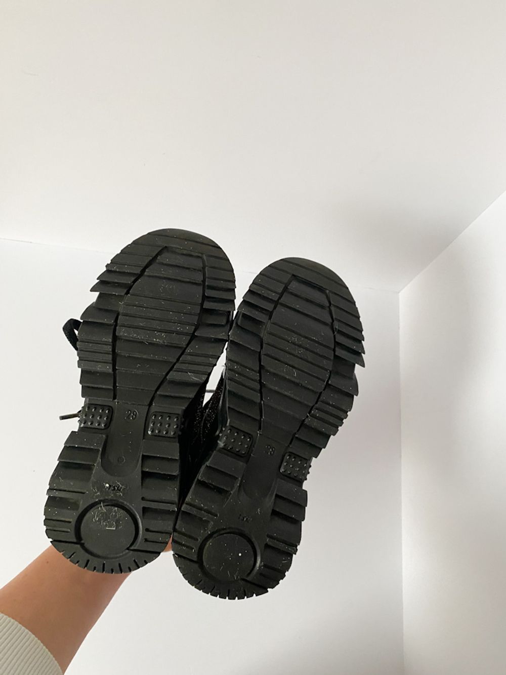 Лаковые кроссовки Cherie, 28