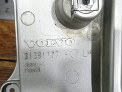 Кронштейн переднего крыла левый Volvo XC90 2 14-нв Б/У Оригинал 31391777