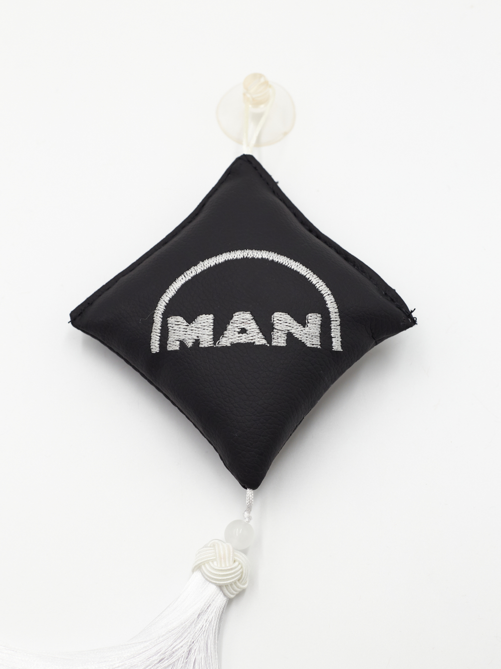 Ромб объемный на присоске MAN (экокожа, черный, белая вышивка, кисть)