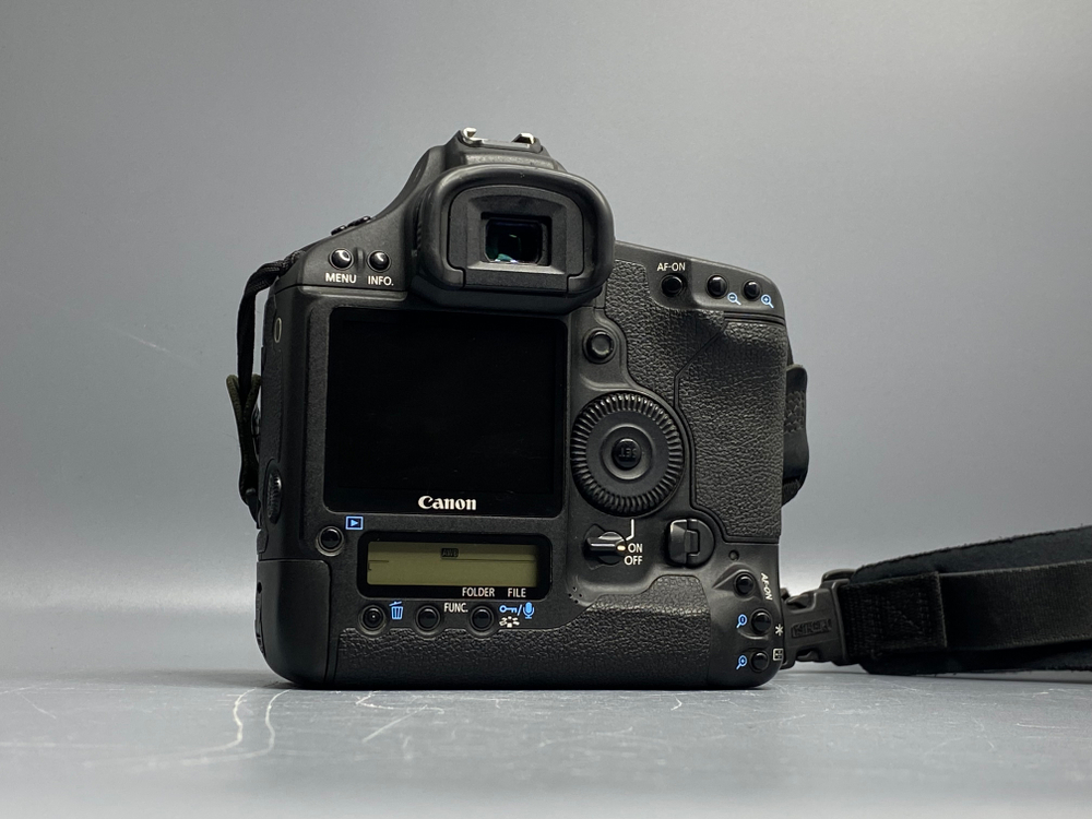 Canon EOS 1D Mark III