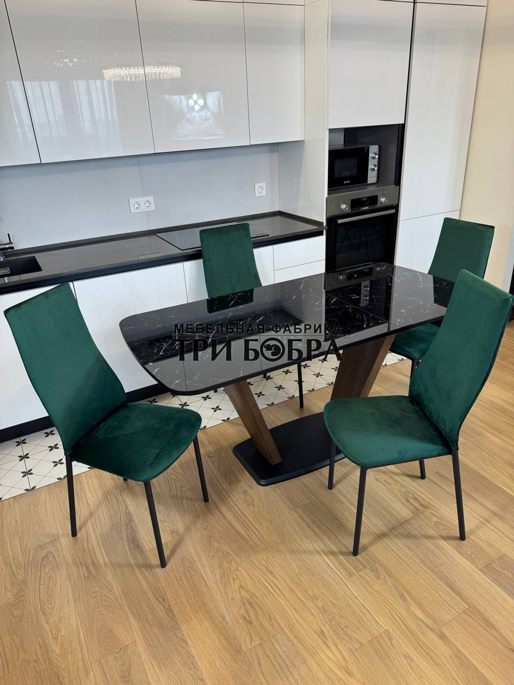 Кухонный раскладной стол "Прадо" черный мрамор и 4 стула Милан