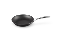 Le Creuset Сковорода с антипригарным покрытием 22 см.