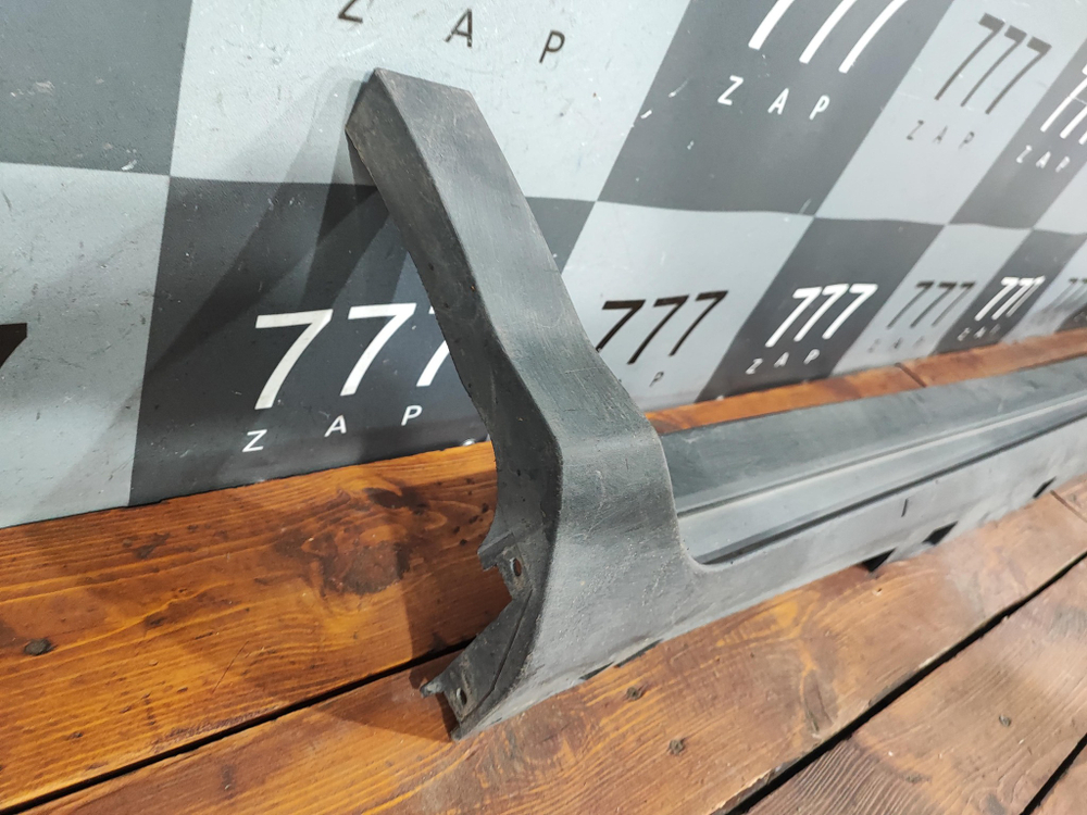 Накладка порога правого Ford Kuga 2 (CBS) 12-19 Б/У Оригинал CV44S10154A