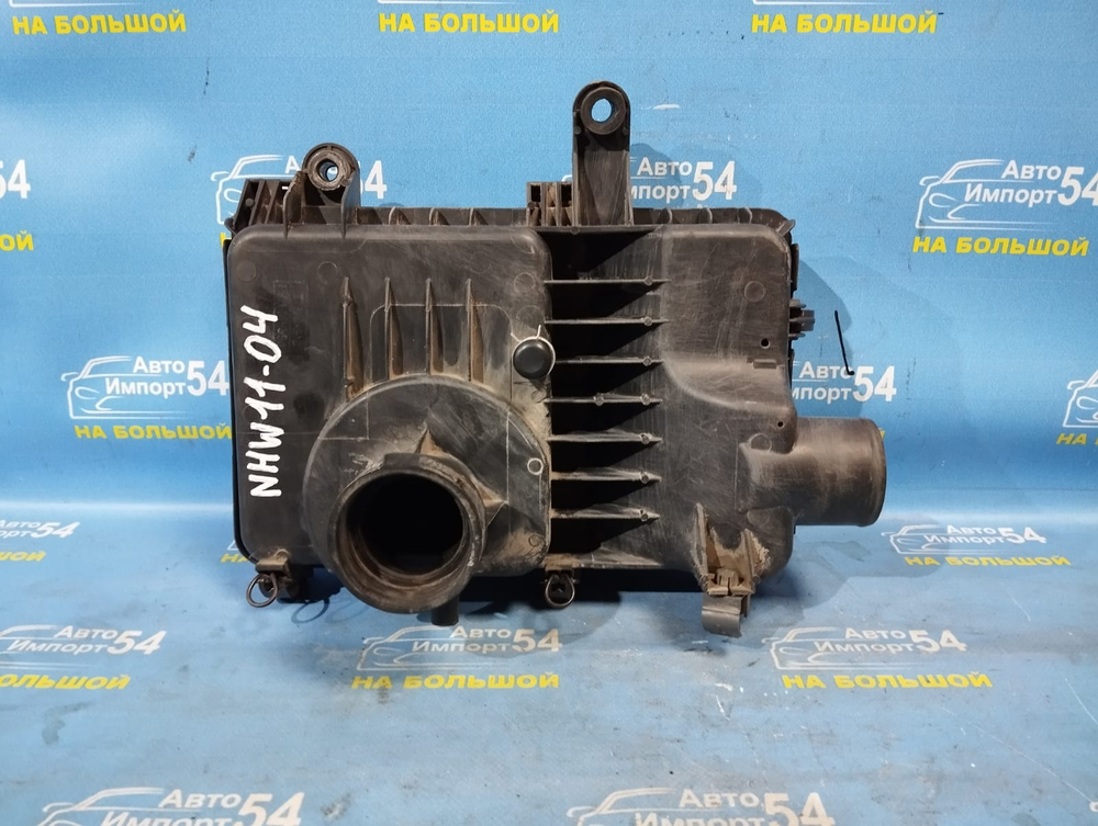 Корпус воздушного фильтра TOYOTA PRIUS 2002