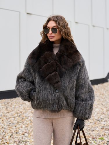 Укороченный шерстяной пуховик с мехом лисы