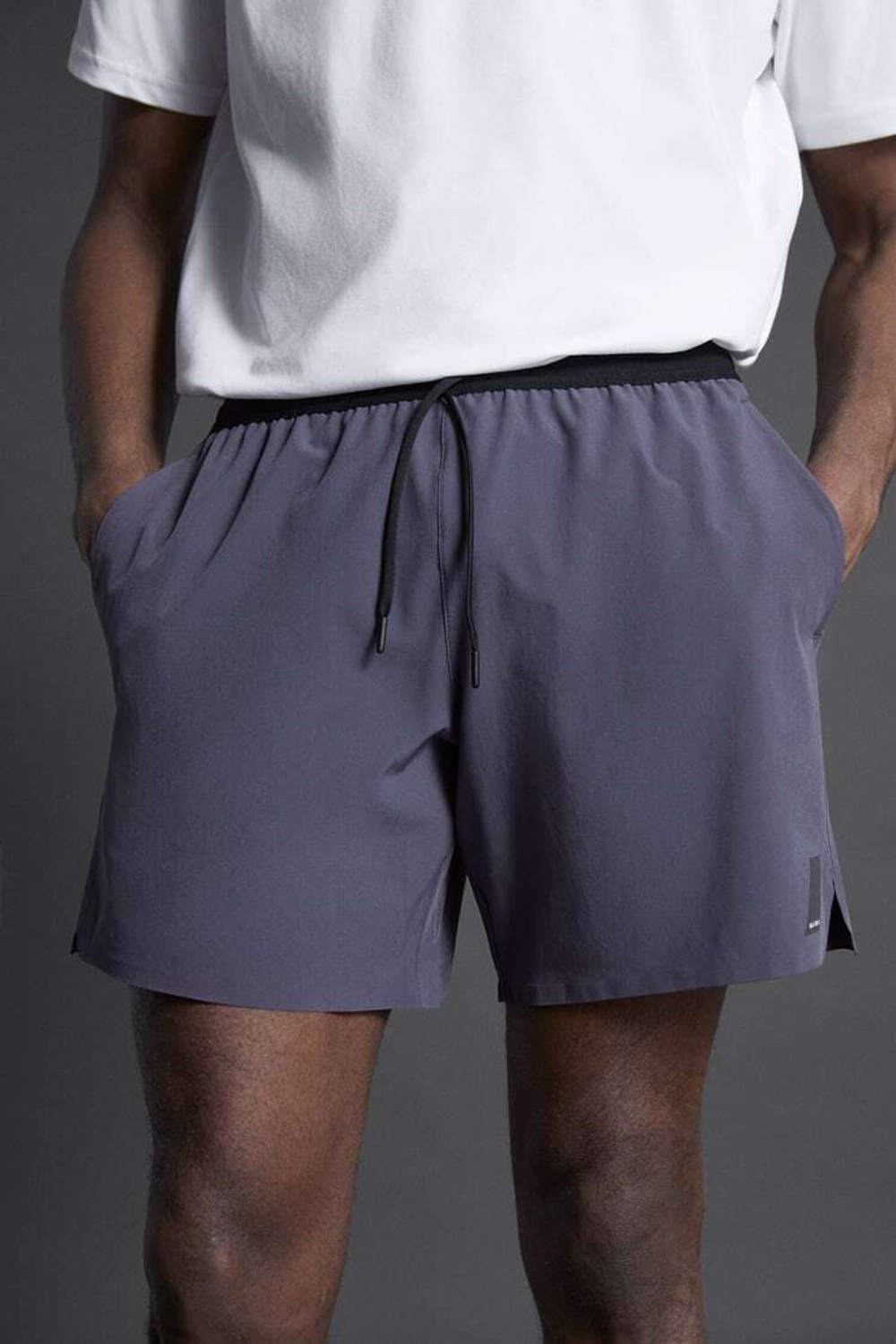 ZARA БАЗОВЫЕ СПОРТИВНЫЕ ШОРТЫ, СЕРО-СИНИЙ