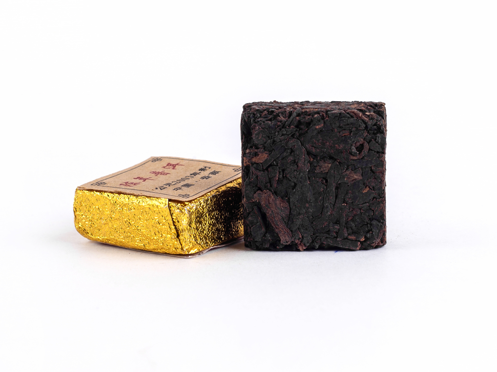 59235 Чай прессованный черный Пуэр Шу "Ореховый" сяо фан