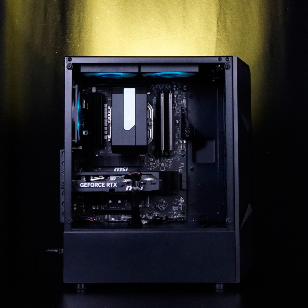 Ryzen 5 8400F + RTX 5060 8Gb