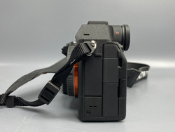 Новая Sony A7 Mark IV Body 10 кадров