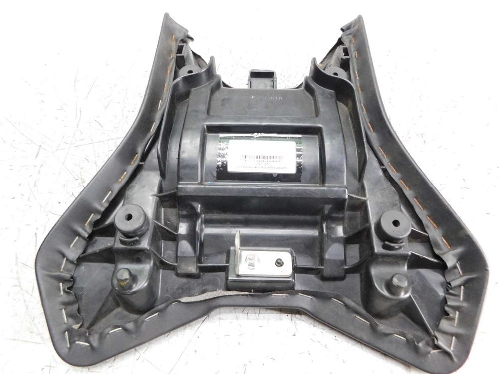 Сиденье водительское Yamaha FZ1 Fazer RN21J