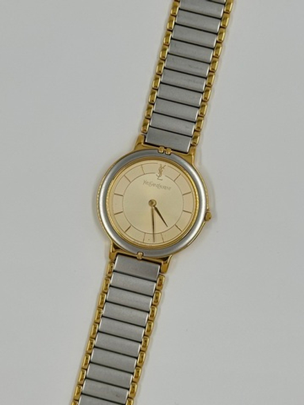Часы Yves Saint Laurent