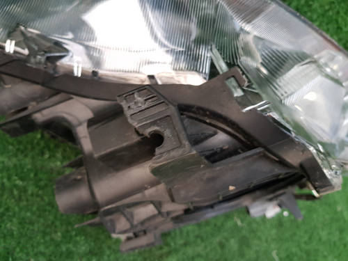 Фара правая Toyota RAV4 4 CA40 (2015-2019) LED