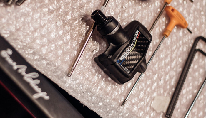 Педали-автоматы для шоссе Look Keo Blade Carbon black