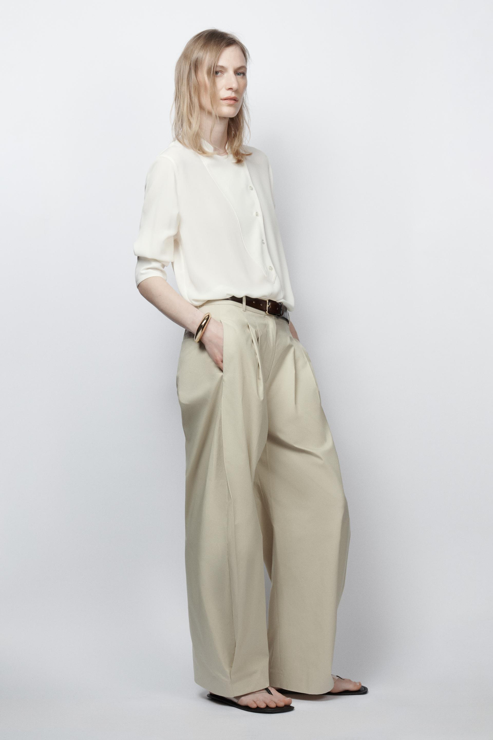 ZARA РУБАШКА СВОБОДНОГО КРОЯ С КОКЕТКОЙ — ZW COLLECTION, ЭКРЮ