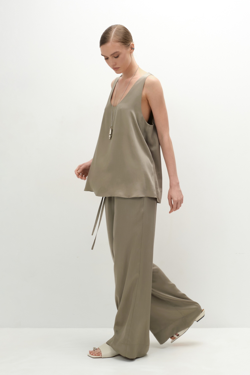 Брюки струящиеся