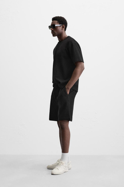 ZARA ФУТБОЛКА RELAXED FIT ИЗ РЕЛЬЕФНОЙ ТКАНИ, ЧЕРНЫЙ