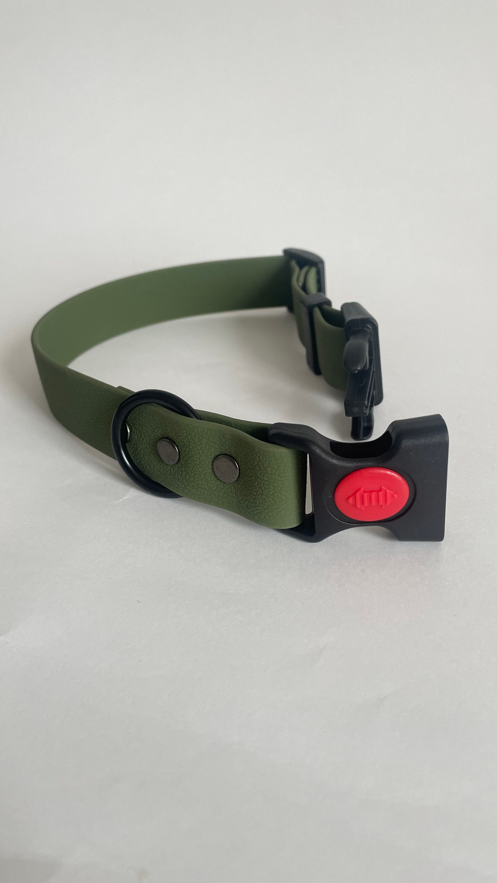 Мощный поводок для мускулистых собак, 25 мм , авиационный карабин, 3 м, зеленая олива теснение под кожу