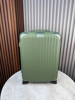 Дорожный чемодан Rimowa Distinct