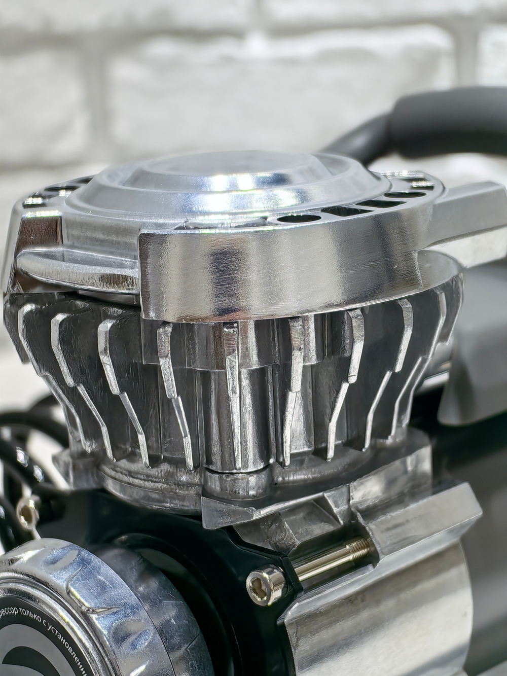 Автомобильный компрессор BERKUT R24