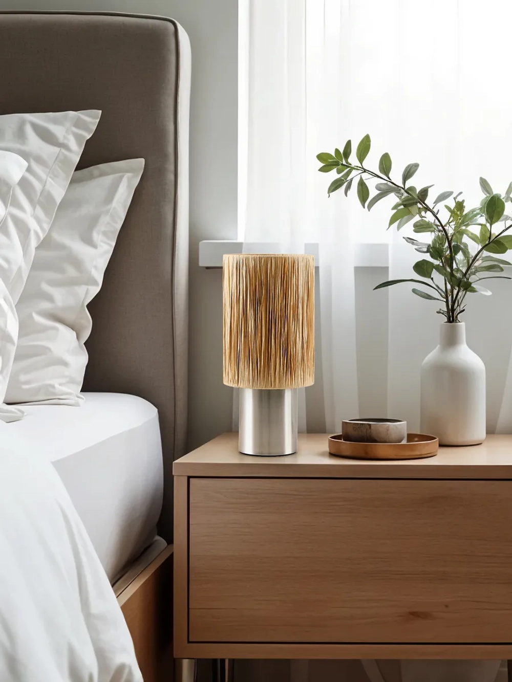 Светильник настольный для спальни классический