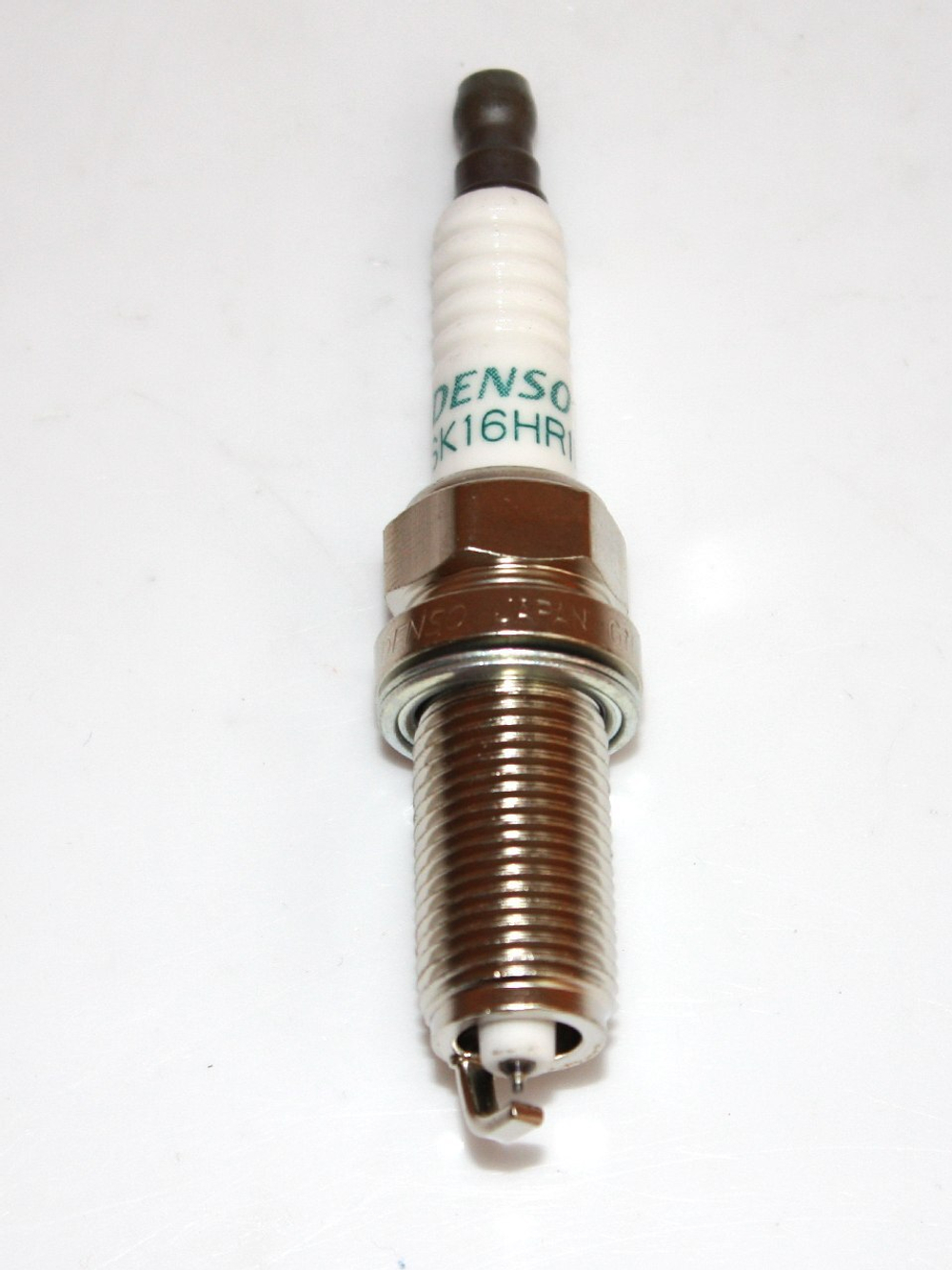 Свеча зажигания 9091901233 Toyota Camry, Yaris, RAV4 (1шт.)
