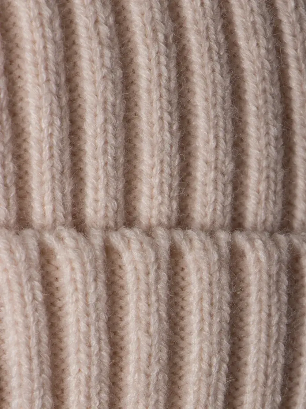 Шапка для девочки на осень