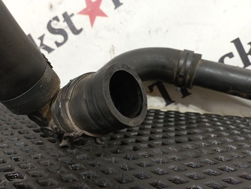 Трубка вентиляции картерных газов 2017г.