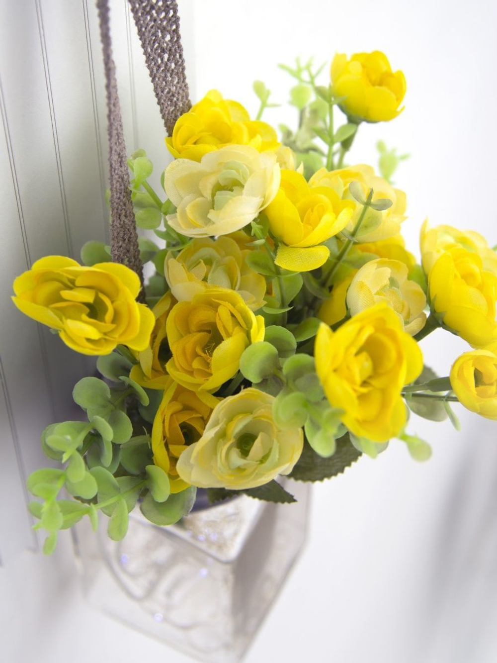 Декор для дома и интерьера букет цветов в вазе с подсветкой