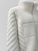 Шуба Barilafeni 88080 на молнии с прорезными карманами и поясом