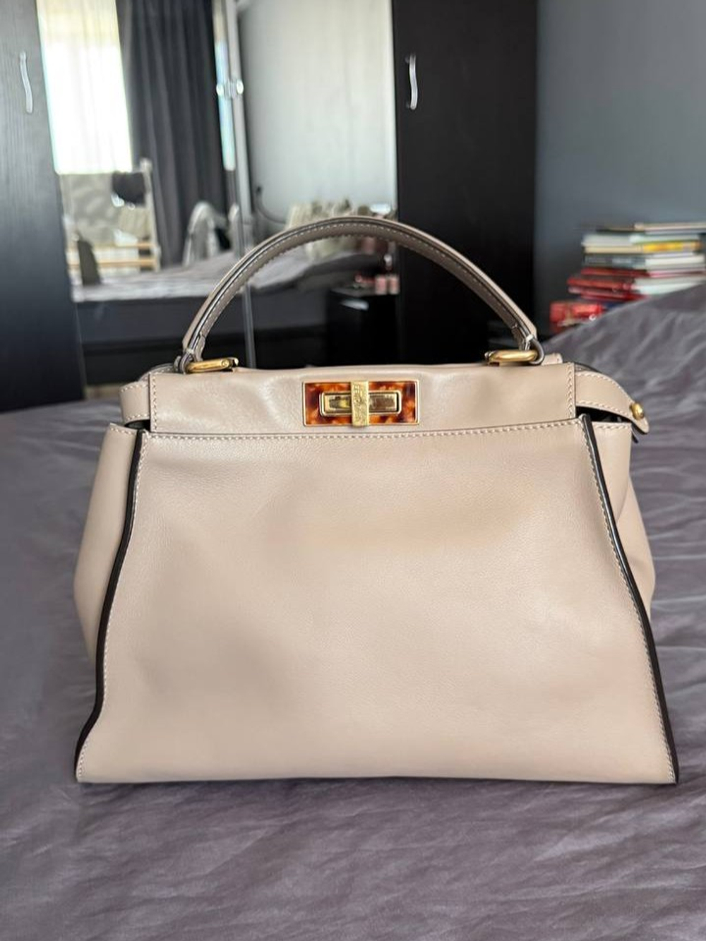 Сумка Fendi Peekaboo