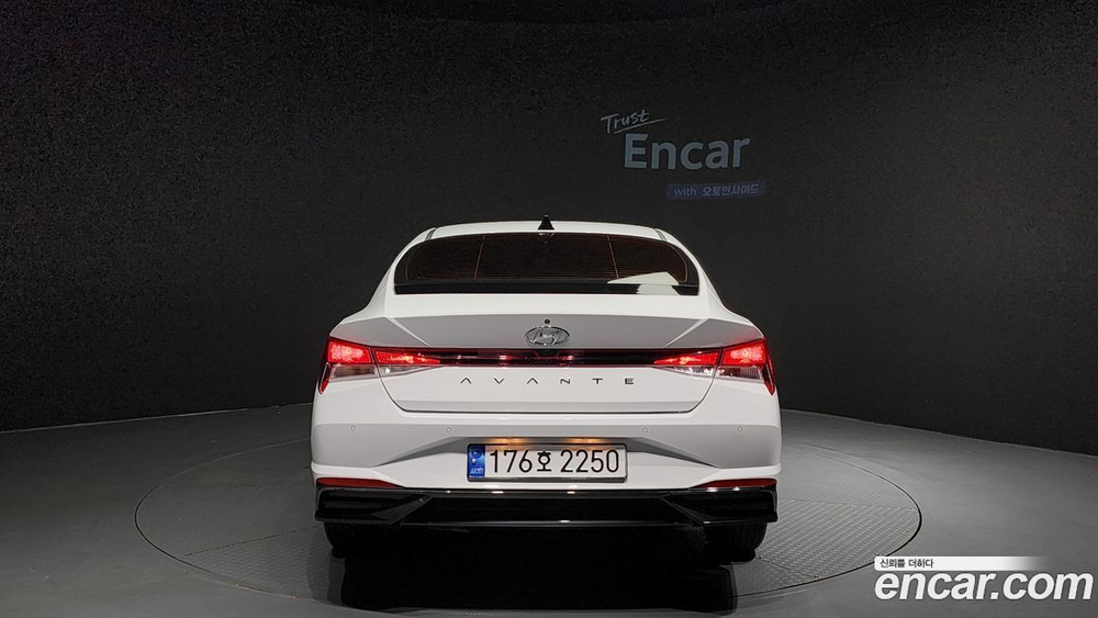Hyundai Avante (CN7) 1.6 (09.2020)