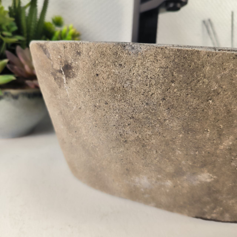 Раковина из речного камня RS-64991 40*36*15 0860