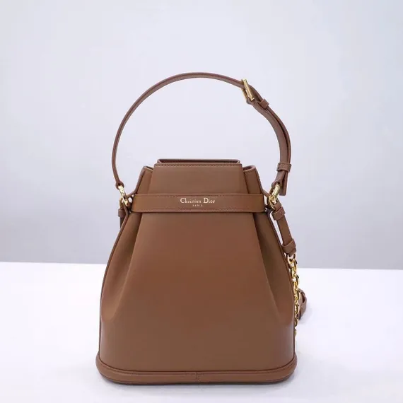 Сумка Dior C'est Dior, модель среднего формата коричневый