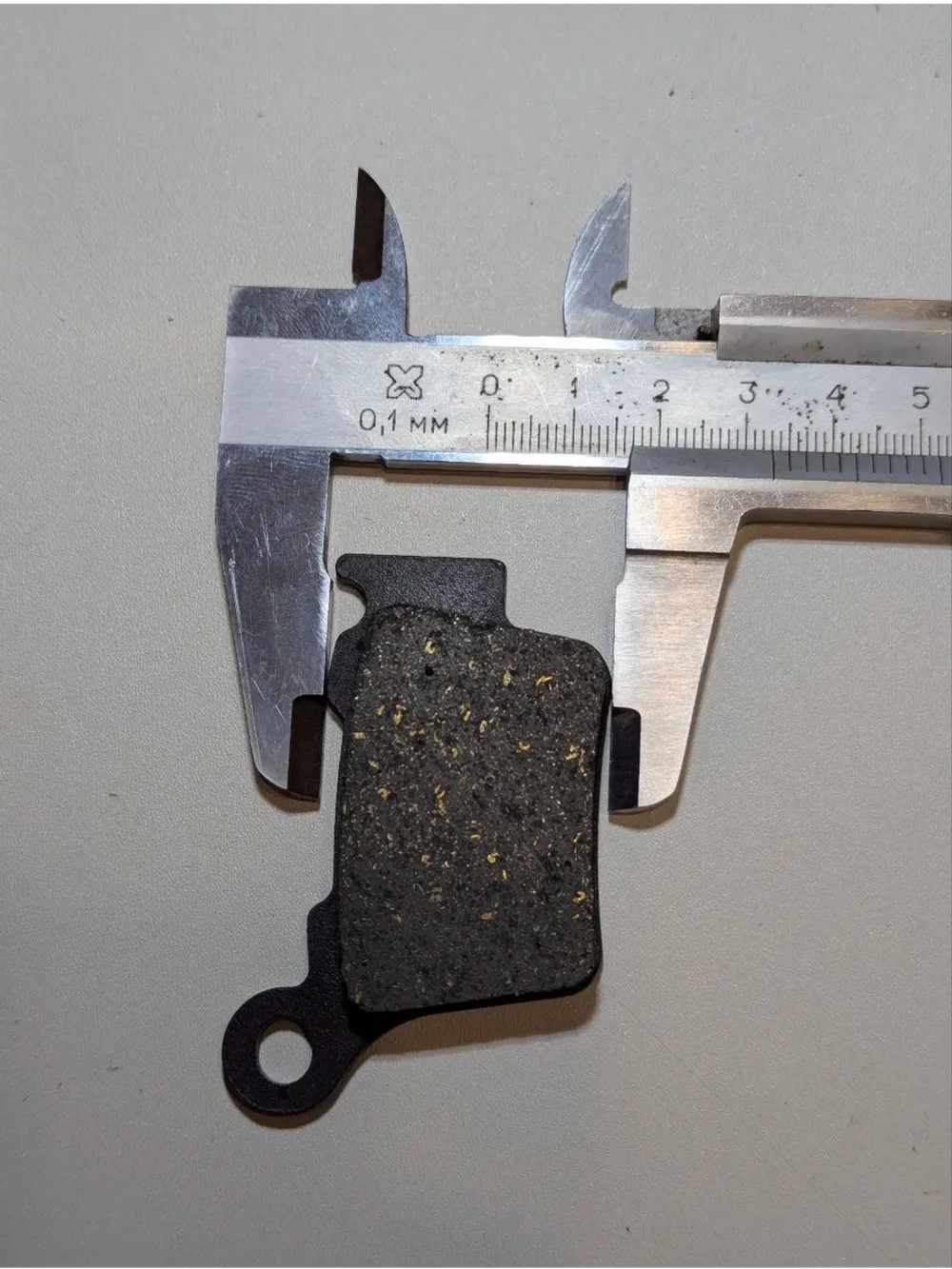 Колодки тормозные для дорожных мотоциклов и эндуро