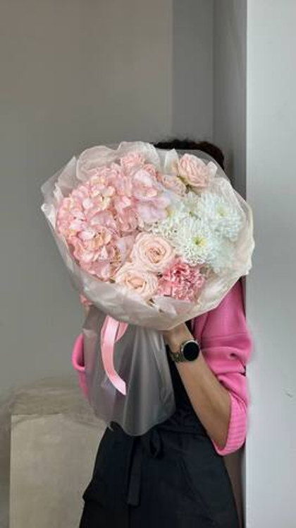 Авторский букет с Гортензией