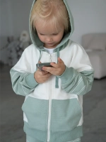 Спортивный костюм для девочки в школу