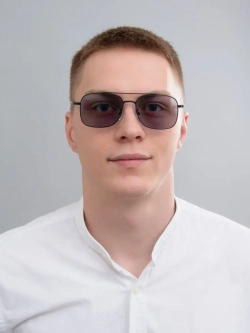 Очки корригирующие /фотохромные/+4,25/РЦ 62-64