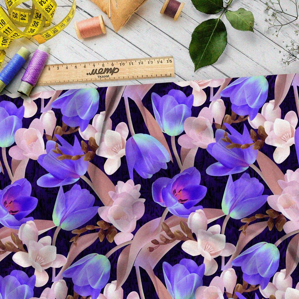 Ткань блэкаут неоновые тюльманы на тёмно-фиолетовом фоне