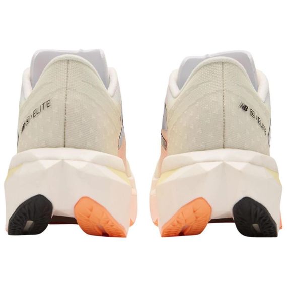 New Balance Elite v4 Беговые кроссовки Низкие Бежевые Женские