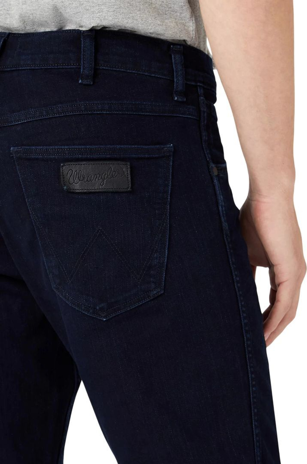 Джинсы Wrangler GREENSBORO черный