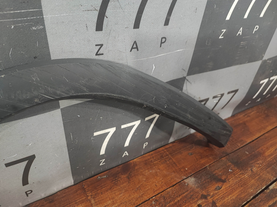 Накладка крыла заднего правого Lexus RX 4 15-нв Б/У Оригинал 7560548020