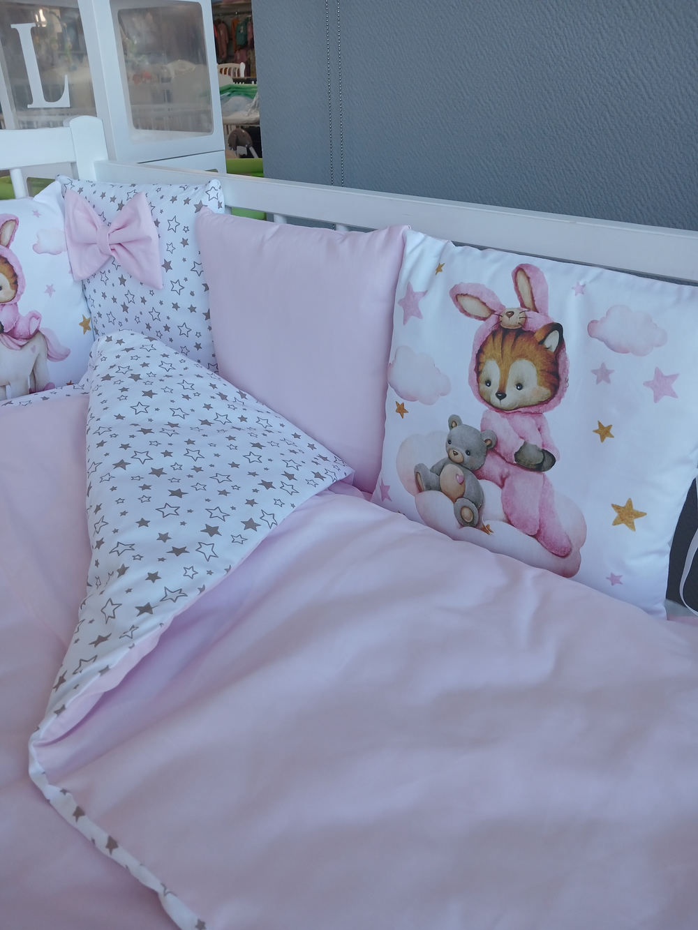 Комплект в кроватку 18 предметов "Тигренок в розовой пижаме" розовый, сатин