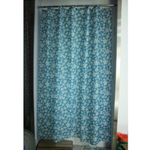 Штора для ванной комнаты полиэстер эконом 180*200 с кольцами Ромашки на голубом YQL-1421