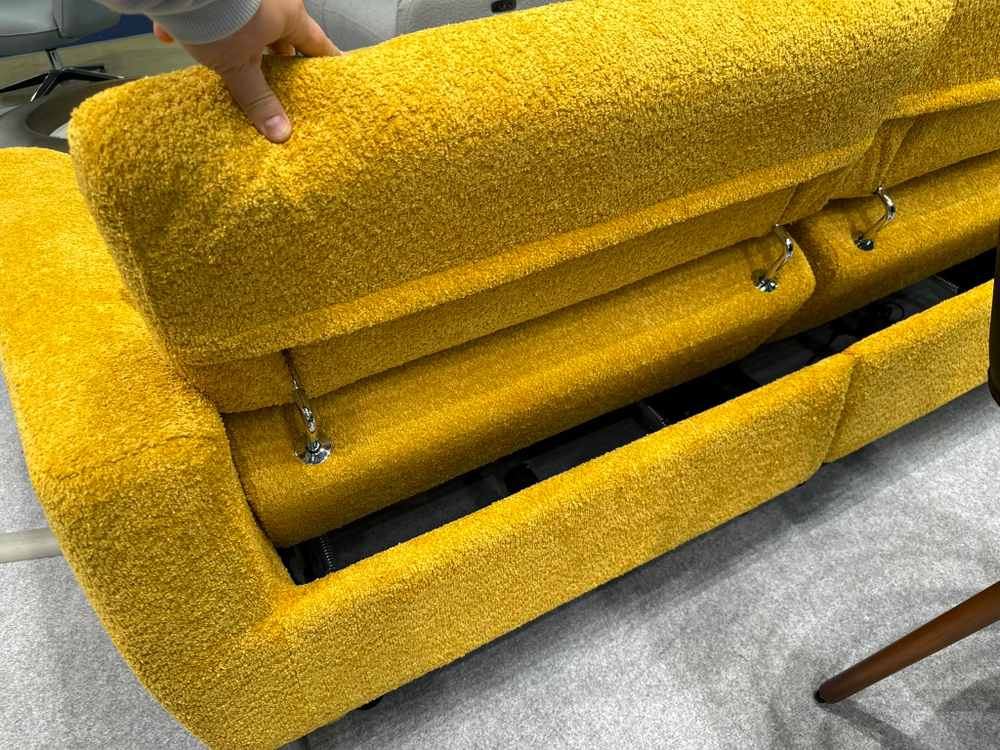 Диван Lafayette (3-х местный) желтый