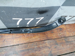 Поводок стеклоочистителя передний правый Kia Sportage 4 (QL) 16-22 Б/У Оригинал 98321D9000