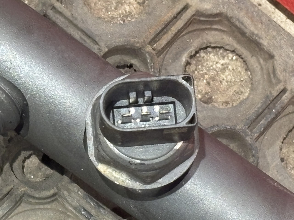 Рейка топливная 2019г