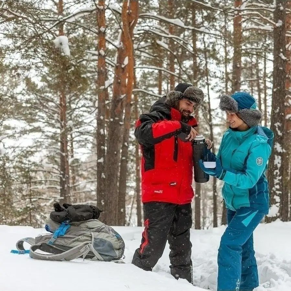 Термос TONAR (HS.TM-041) 1400ML (крышка-кружка с ручк, доп.пл.чашка, скл.ручки, ремень)