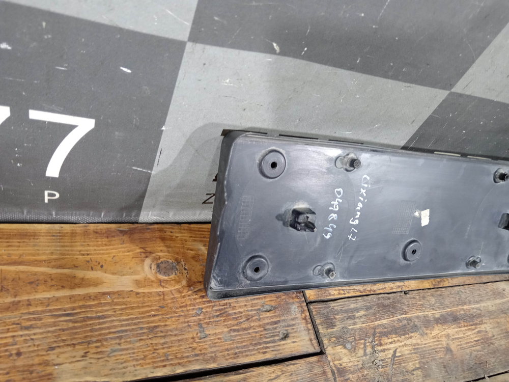 Площадка гос. номера LiXiang L7, L8, L9 23-нв Б/У Оригинал X0128030025